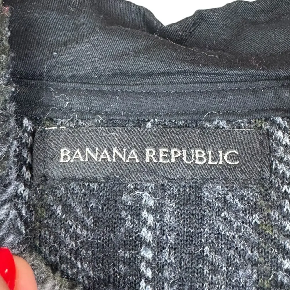 Banana Republic Wool Black Plaid Hooded Shirt Sweater Button Up Jacket Pockets